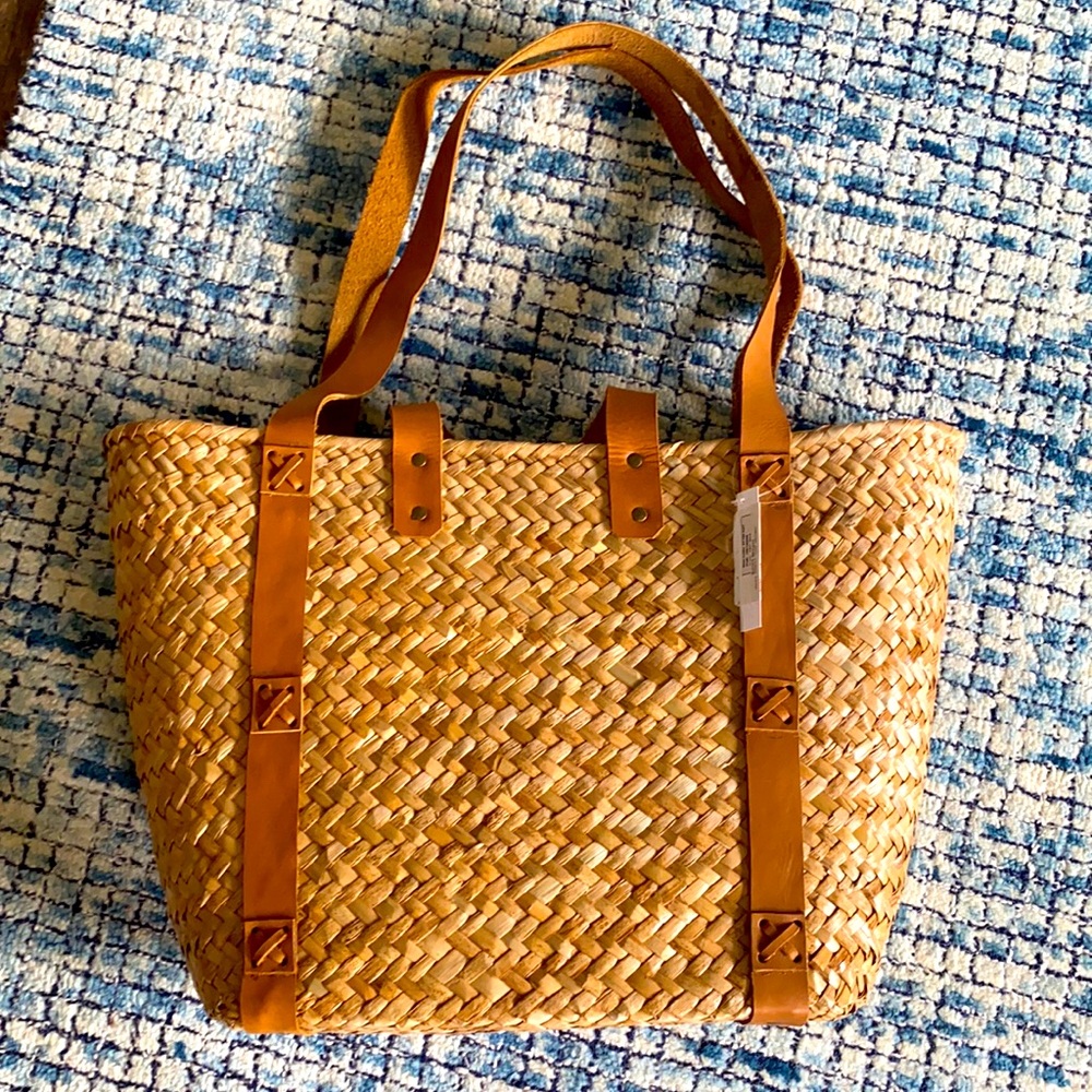 NWT handwoven tote - genuine leather straps